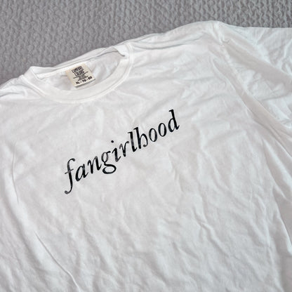 the fangirlhood tee